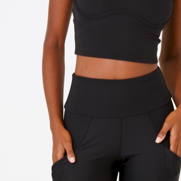 ALO Yoga Black High-Waist Leggings - Picture 2 of 6